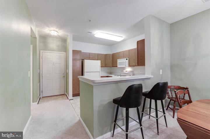 1321 Karen BOULEVARD Unit: 208