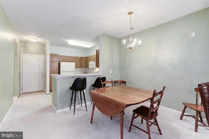 1321 Karen BOULEVARD Unit: 208