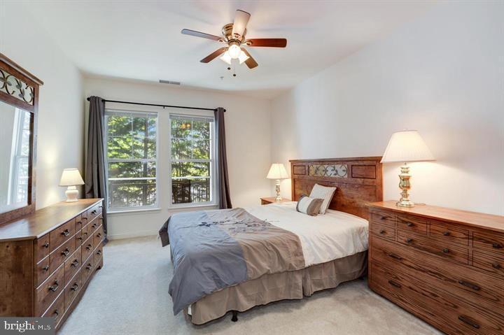 1321 Karen BOULEVARD Unit: 208