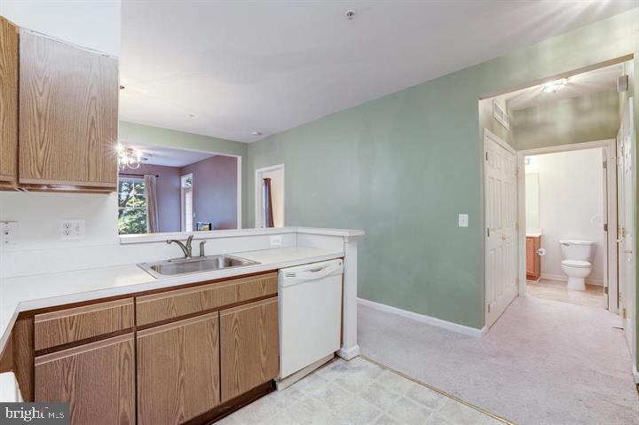 1321 Karen BOULEVARD Unit: 208
