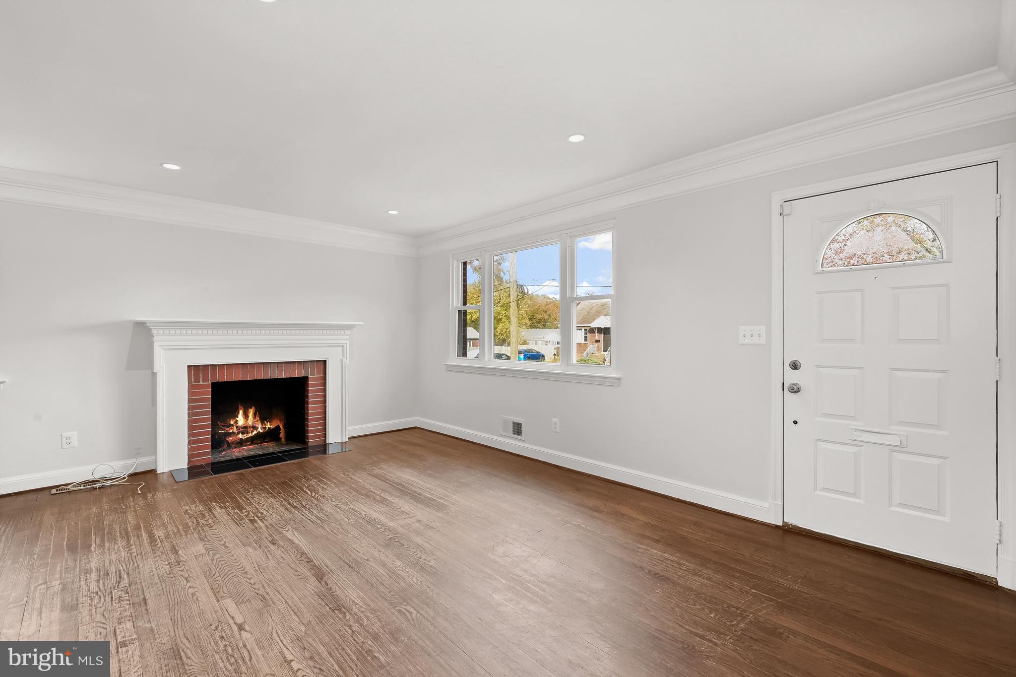 4911 Abbott DRIVE