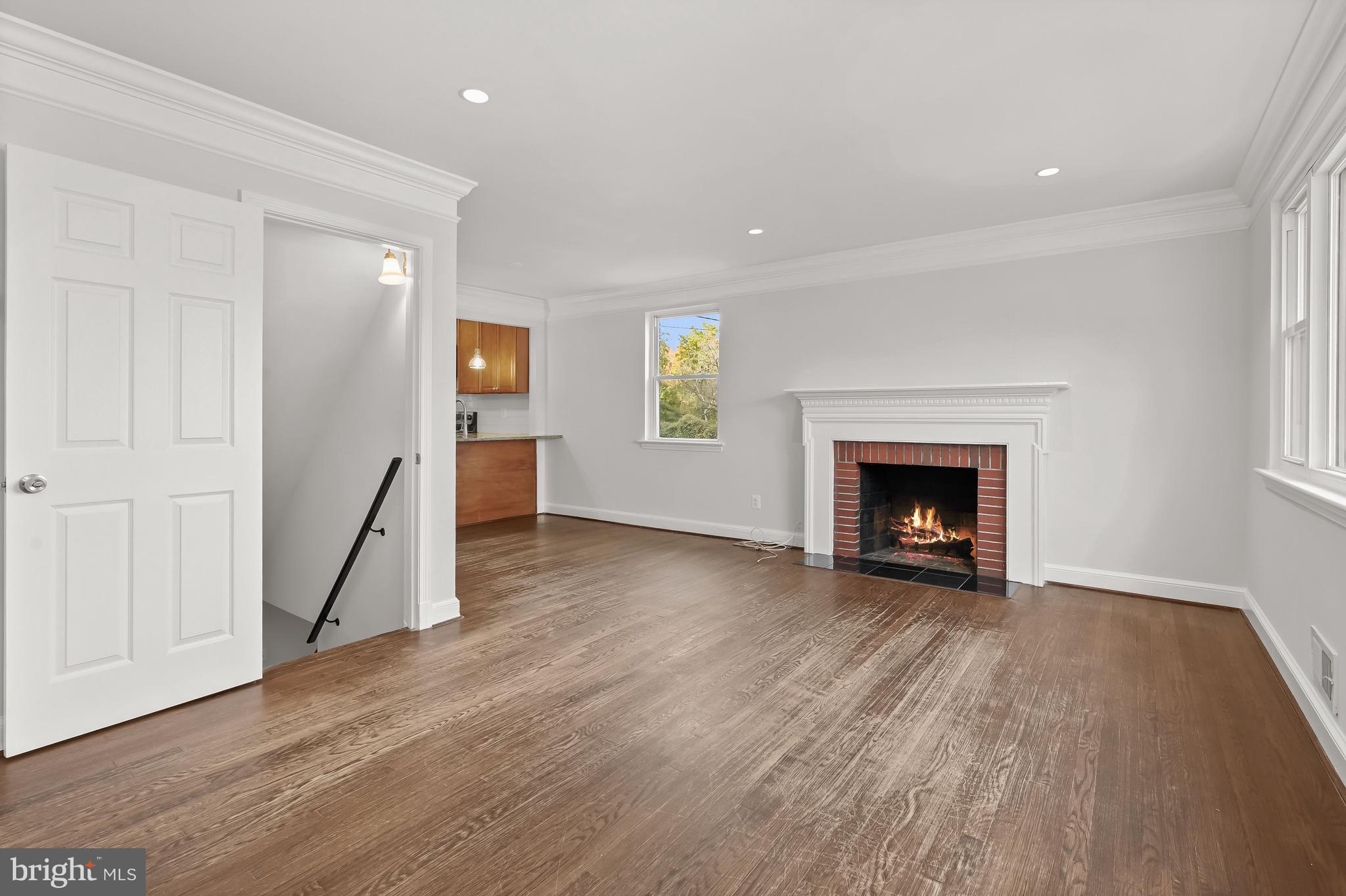 4911 Abbott DRIVE
