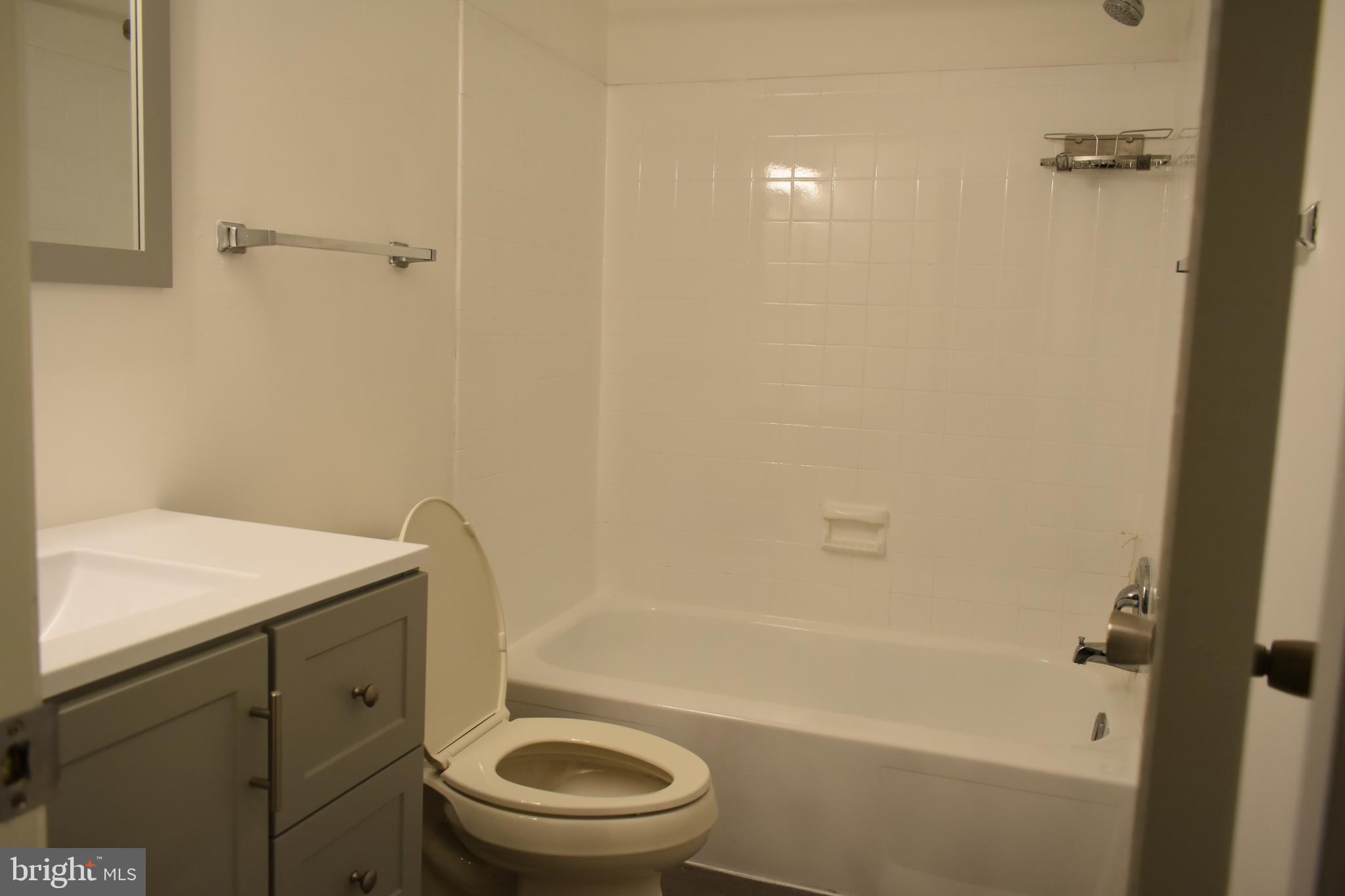 10247 Prince Place Unit: 30-201