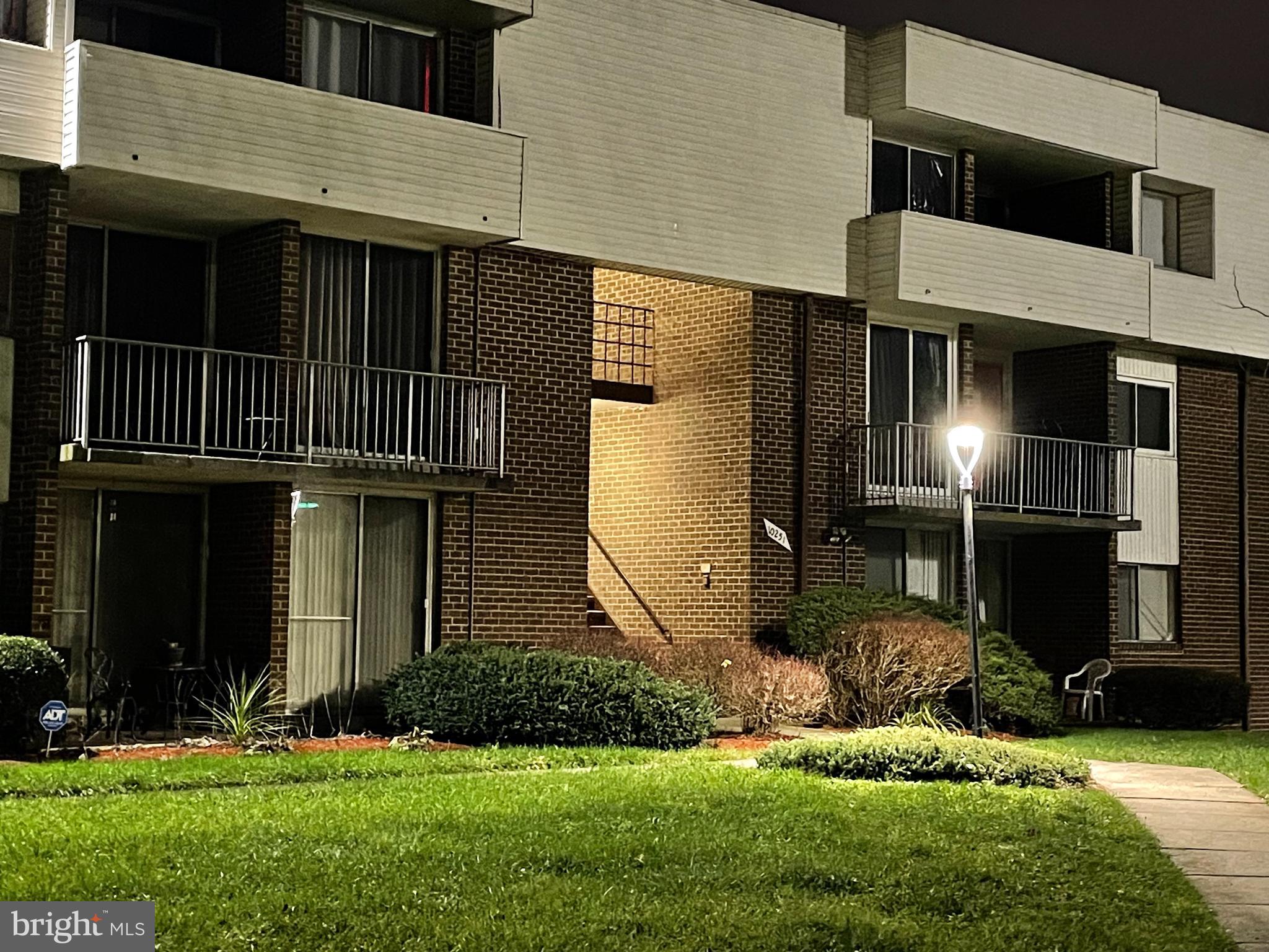 10247 Prince Place Unit: 30-201