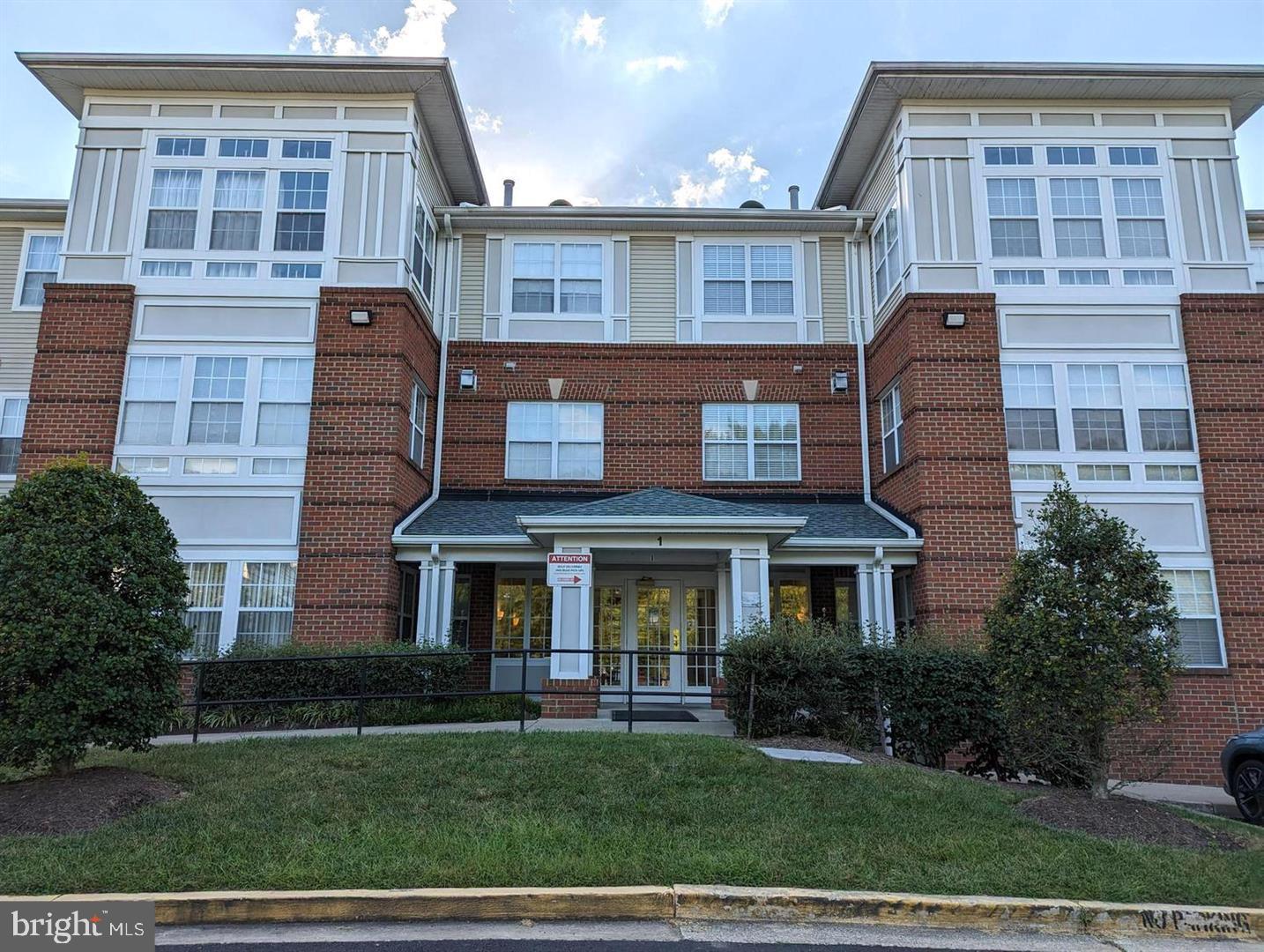 1 Cameron Grove Blvd #105