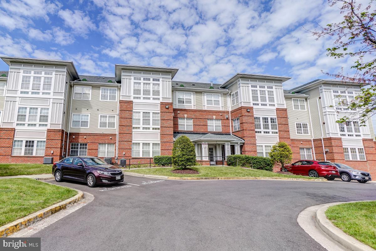 1 Cameron Grove Blvd #105