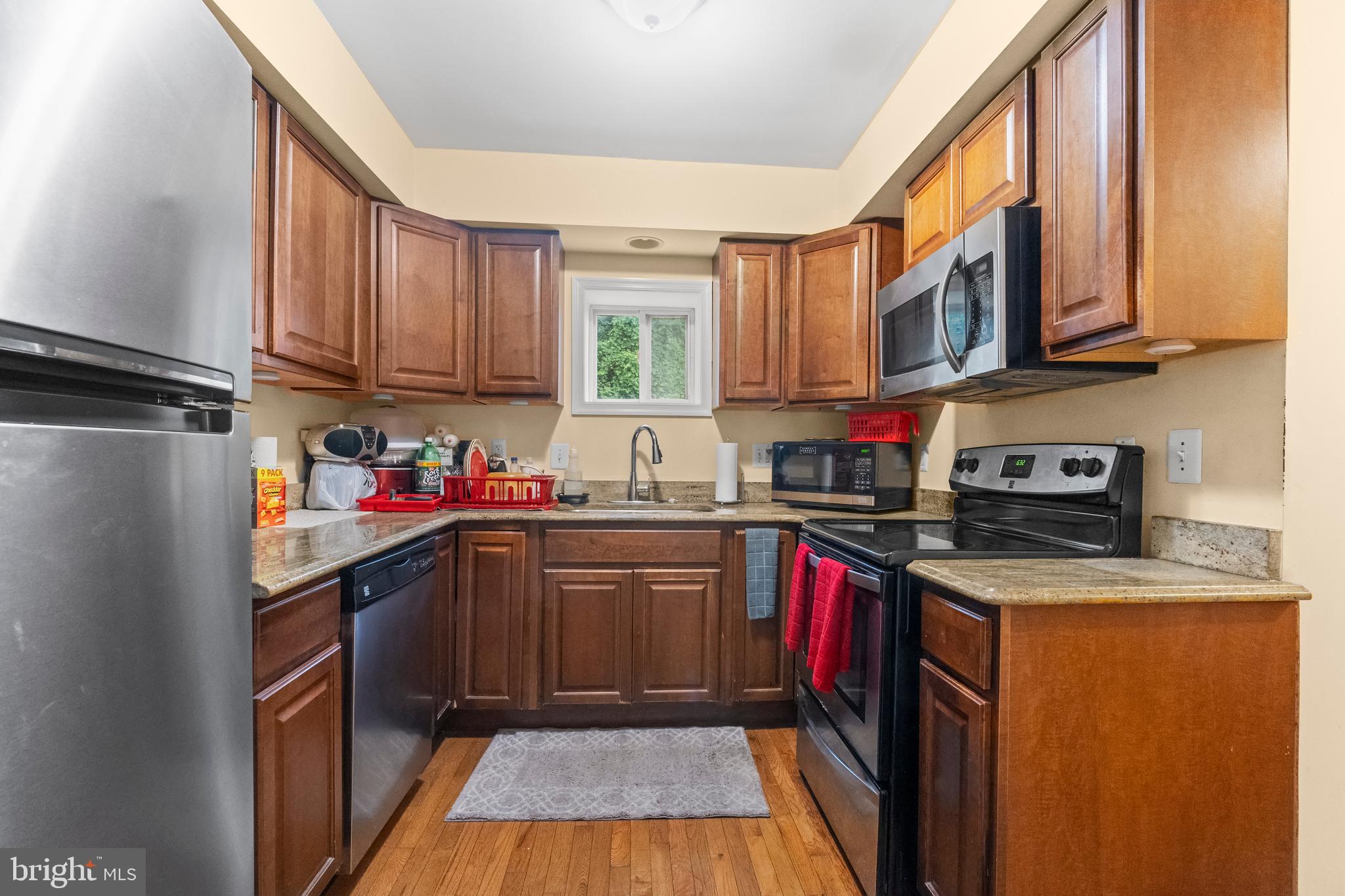 1400 Dunbar Oaks Dr