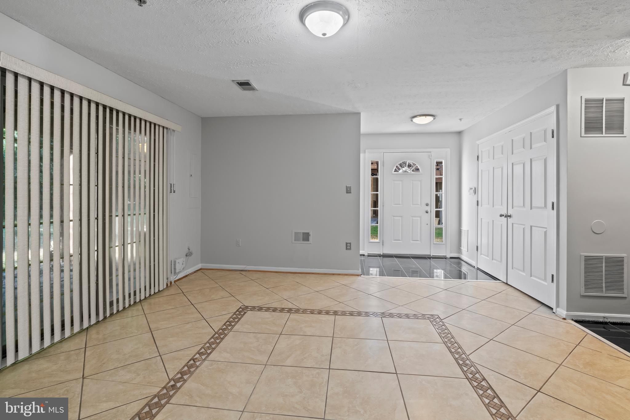 7818 Heartwood Ln