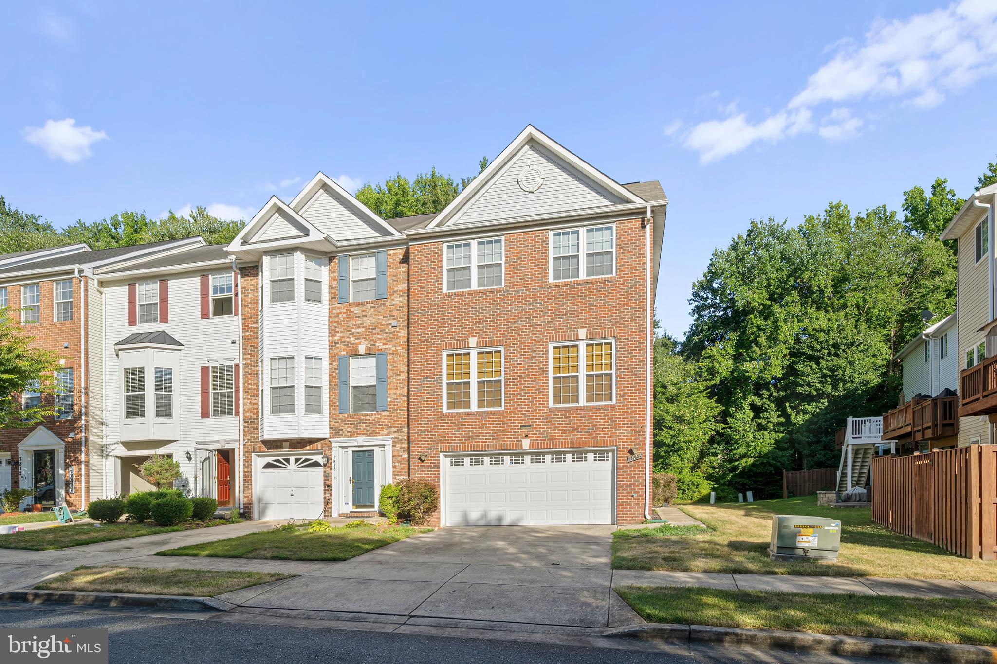 7818 Heartwood Ln