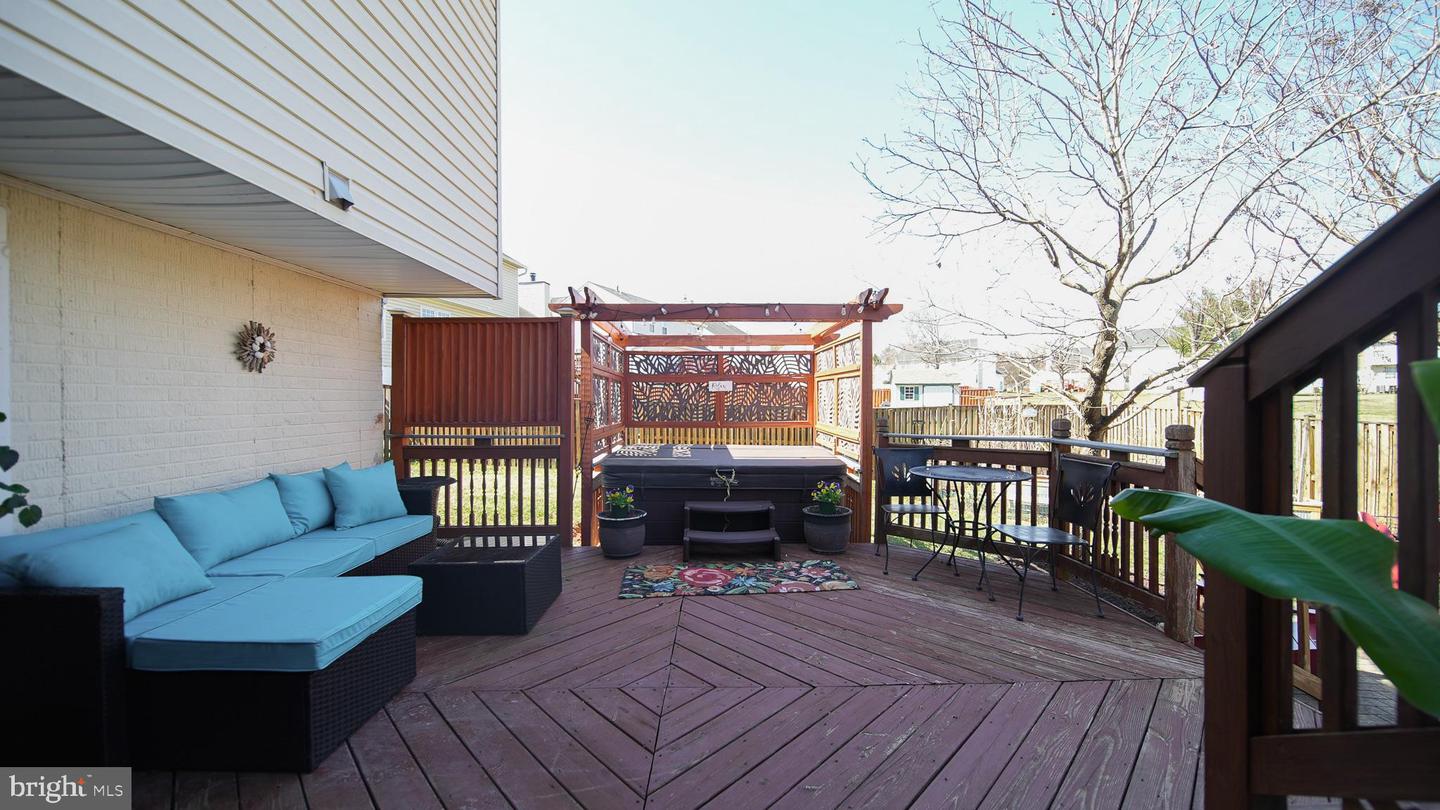 410 Prairie Ct