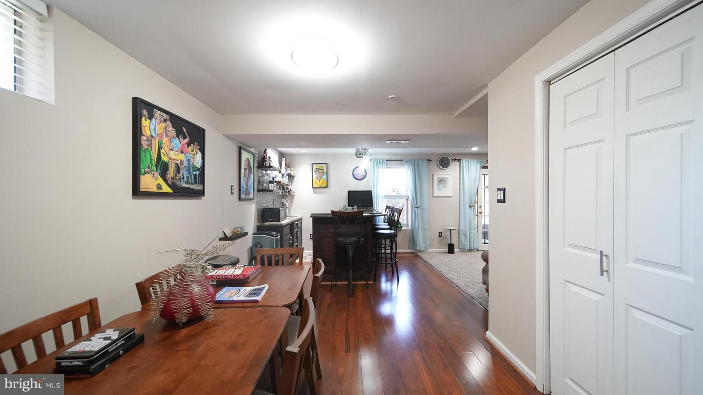 410 Prairie Ct