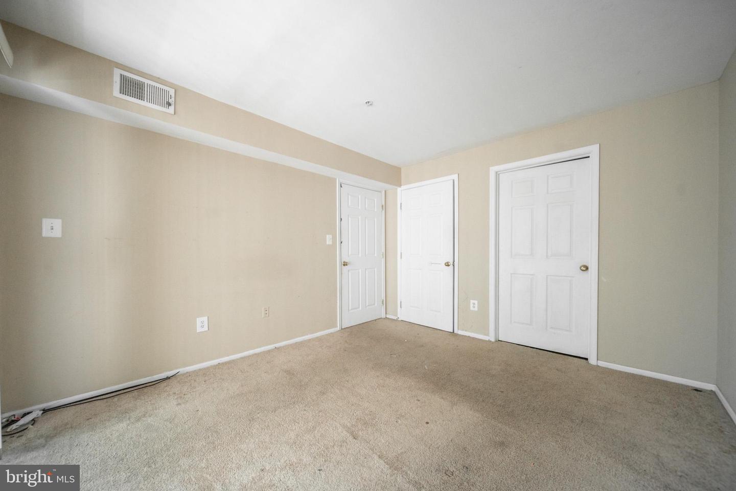 13900 Farnsworth Ln #4202
