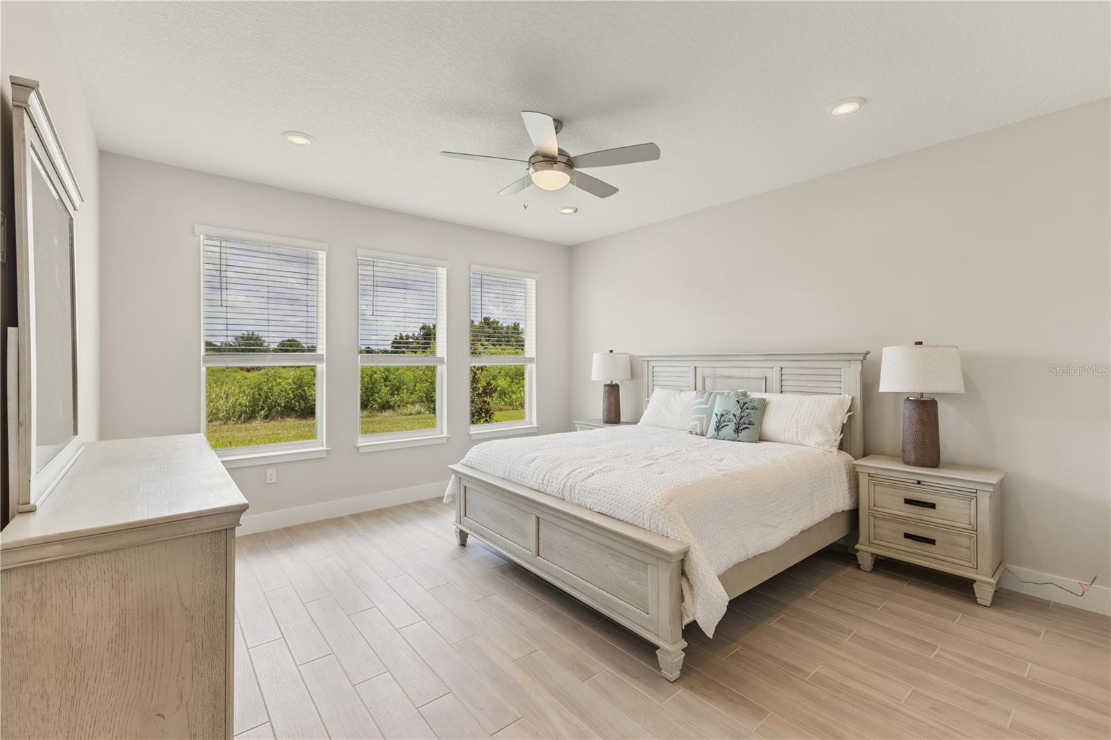 4473 NW 53RD AVENUE RD