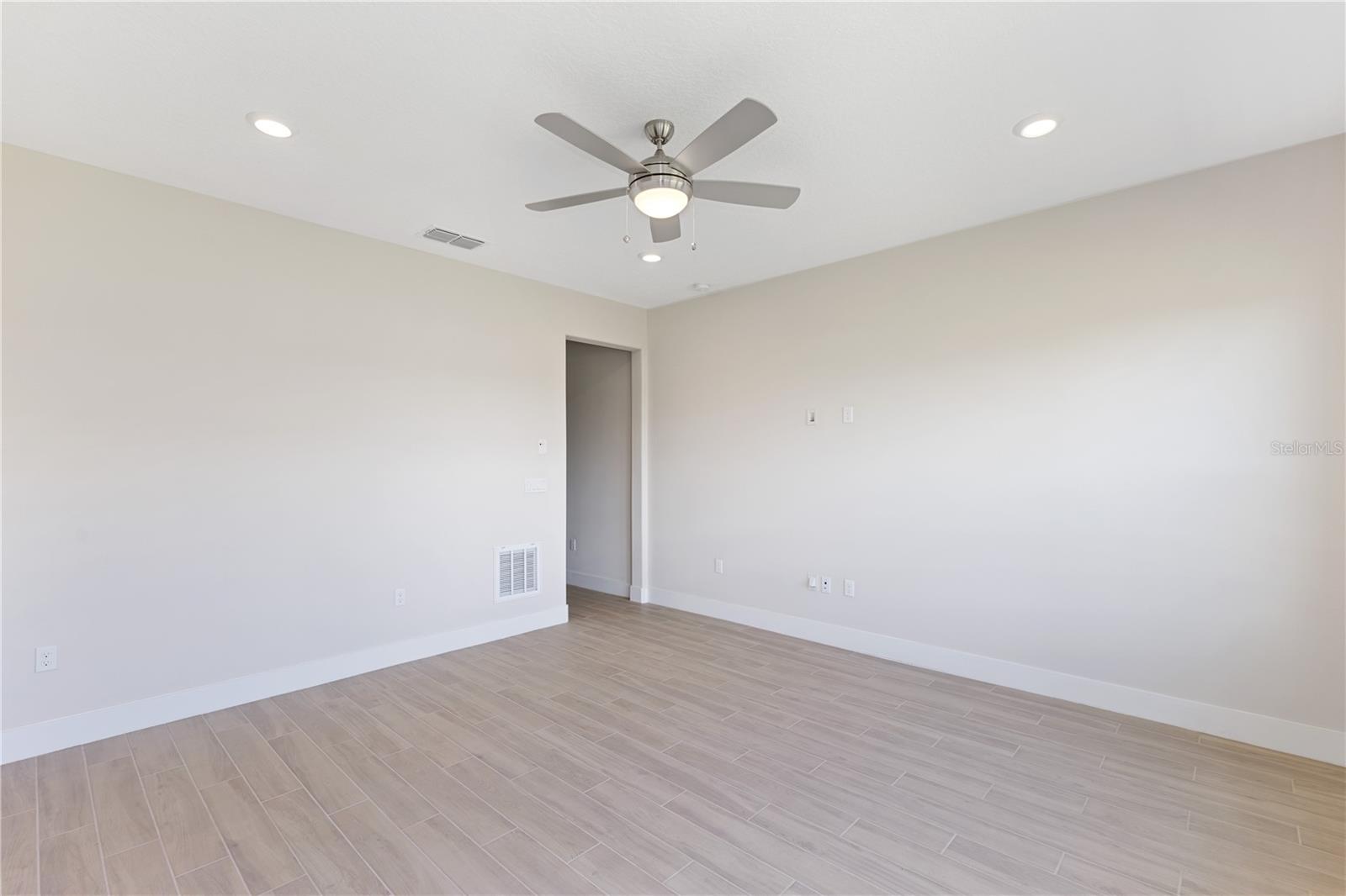 4473 NW 53RD AVENUE RD