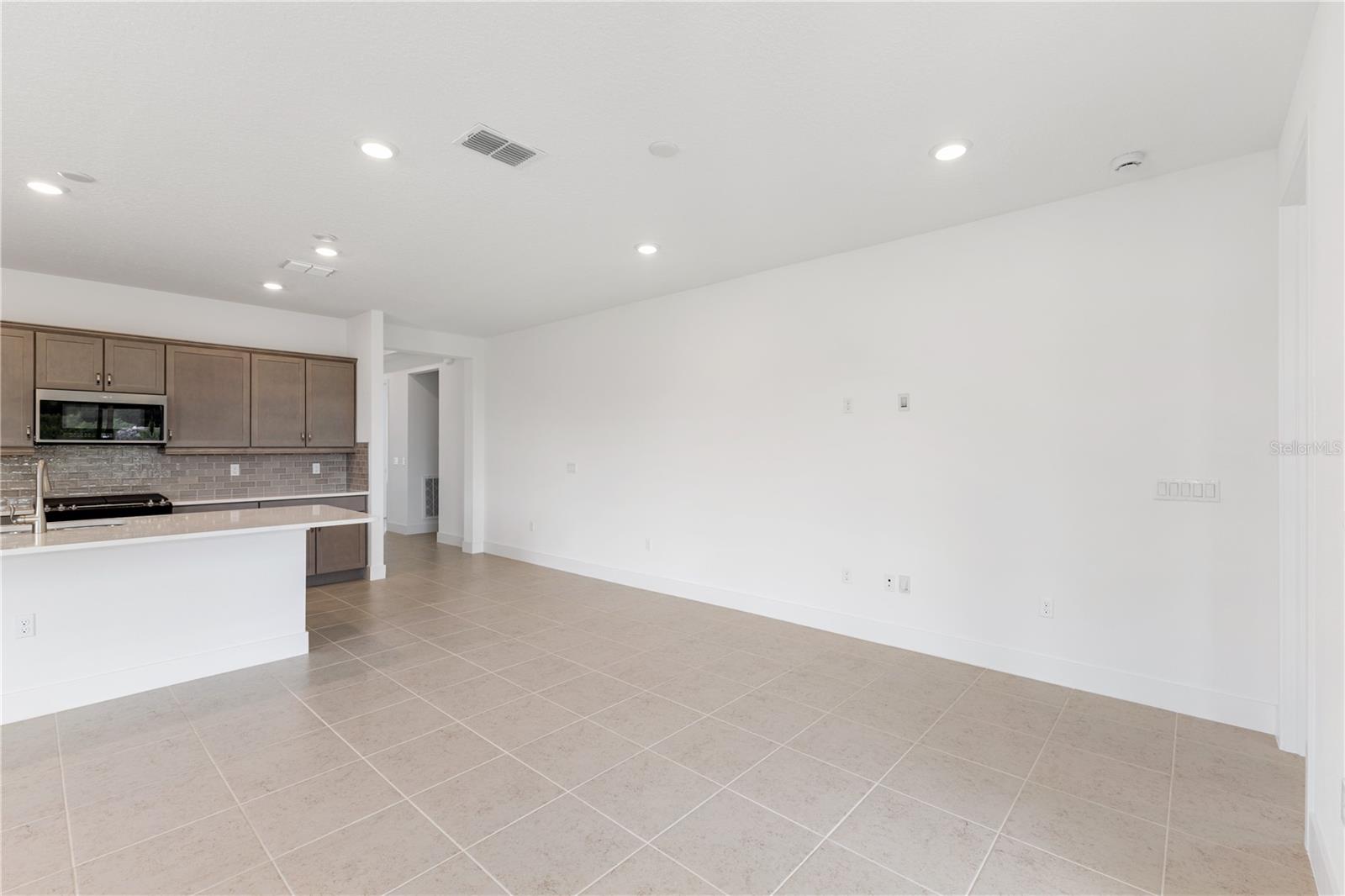 4443 NW 53RD AVENUE RD