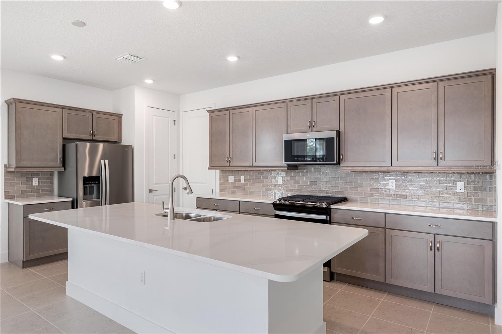 4443 NW 53RD AVENUE RD