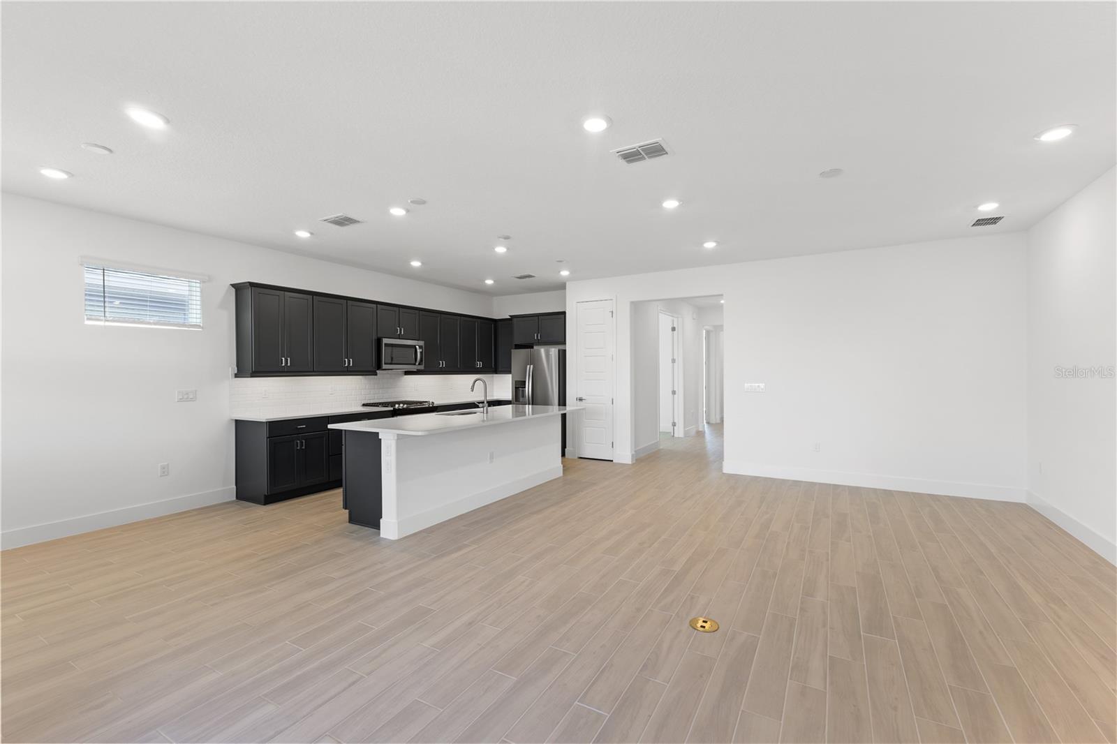 5447 NW 34TH ST