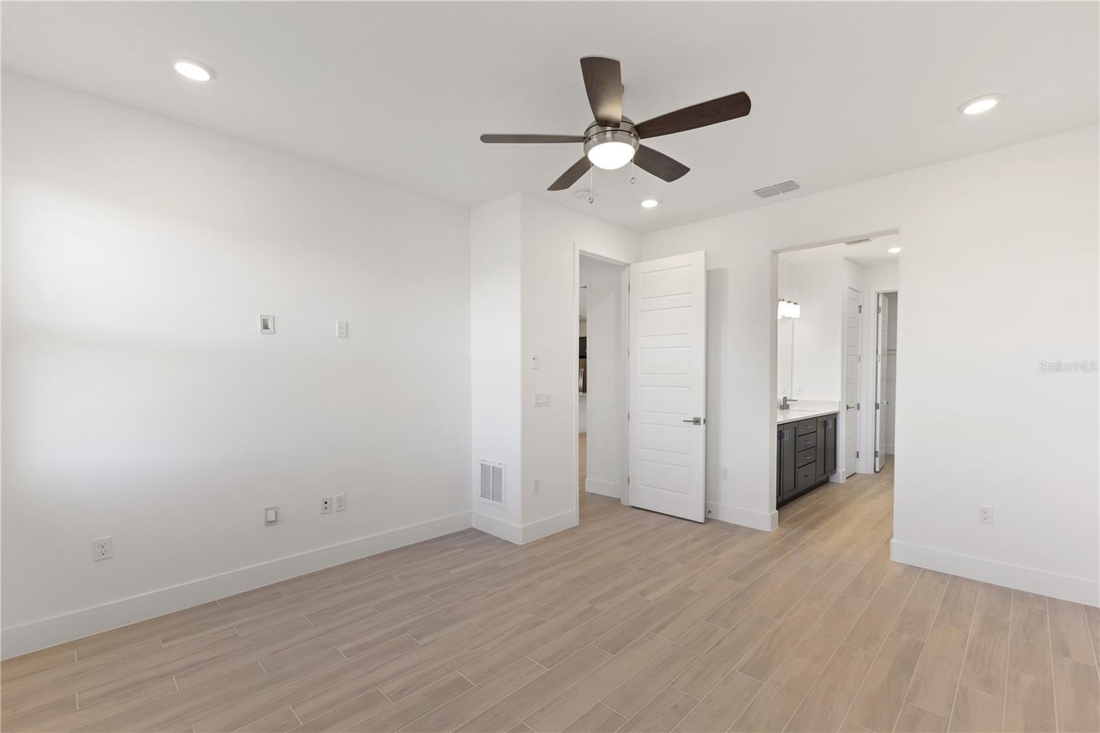 5447 NW 34TH ST