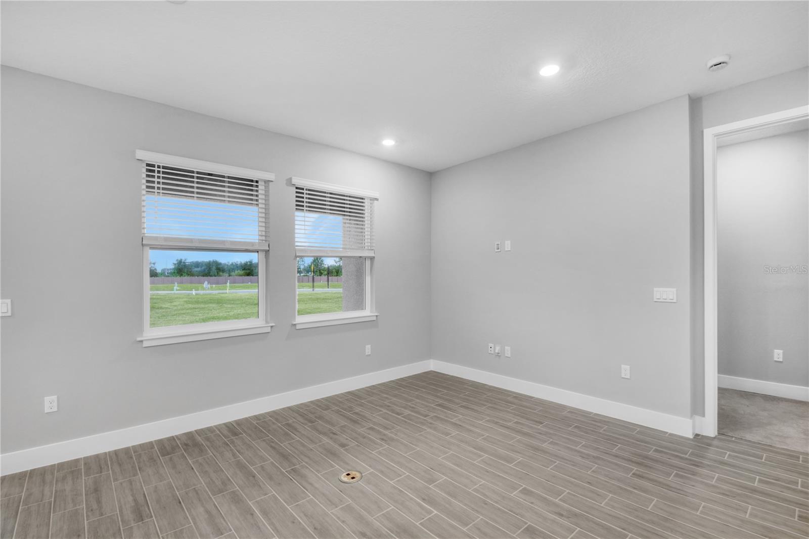 5270 NW 33RD PL