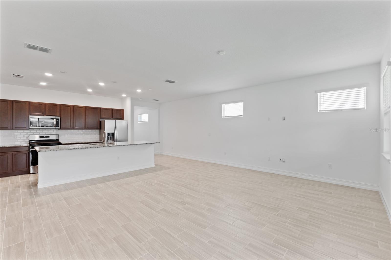 3231 NW 52ND AVENUE RD