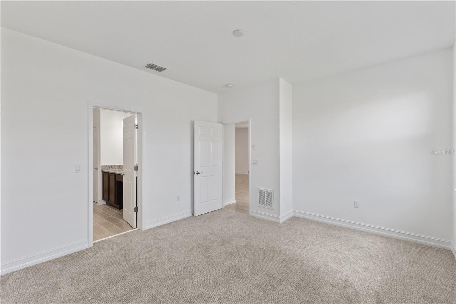 3231 NW 52ND AVENUE RD