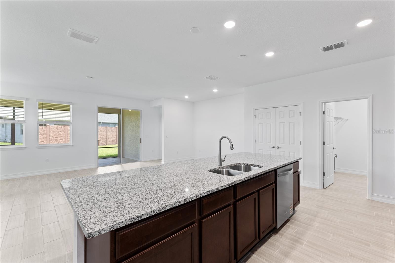 3231 NW 52ND AVENUE RD