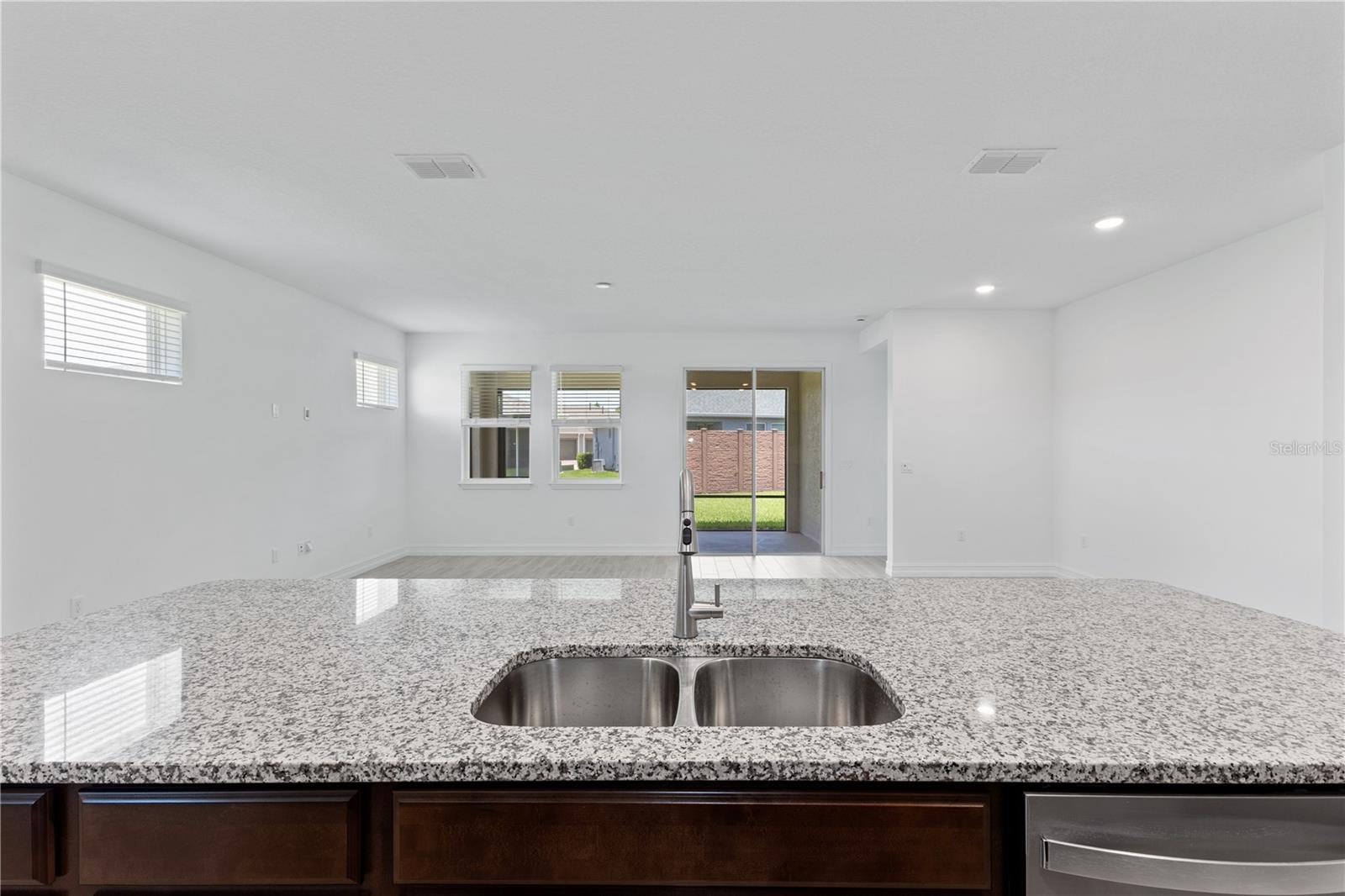 3231 NW 52ND AVENUE RD