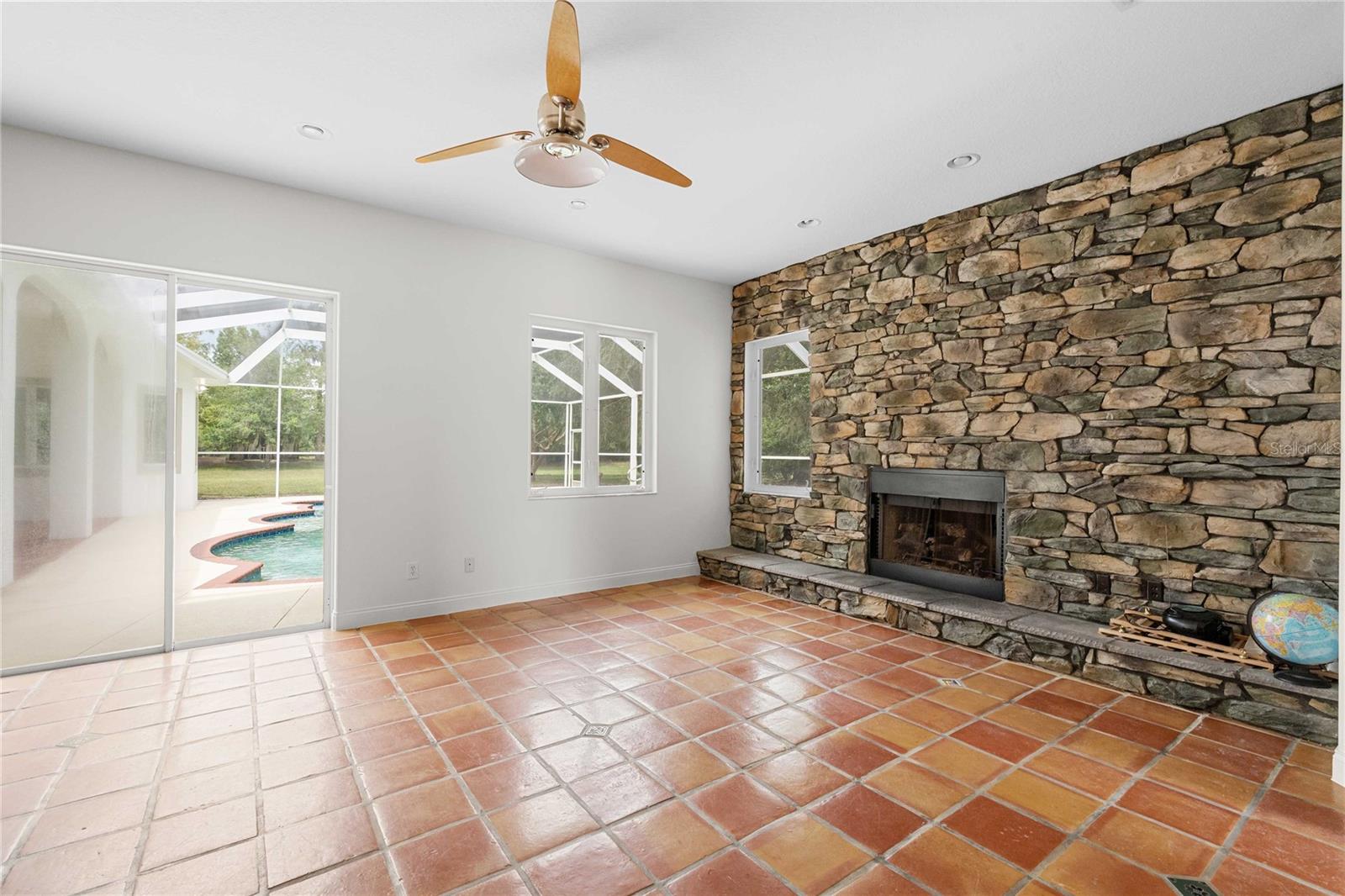 17401 S HIGHWAY 475