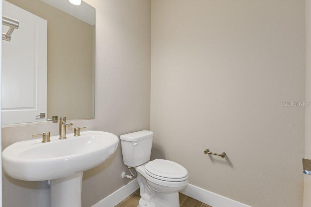 4547 NW 53RD AVENUE RD