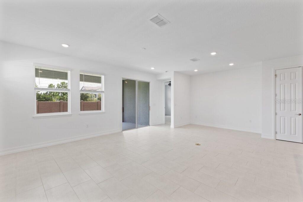 3210 NW 52ND AVENUE RD