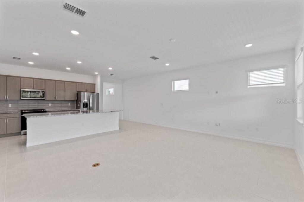 3210 NW 52ND AVENUE RD