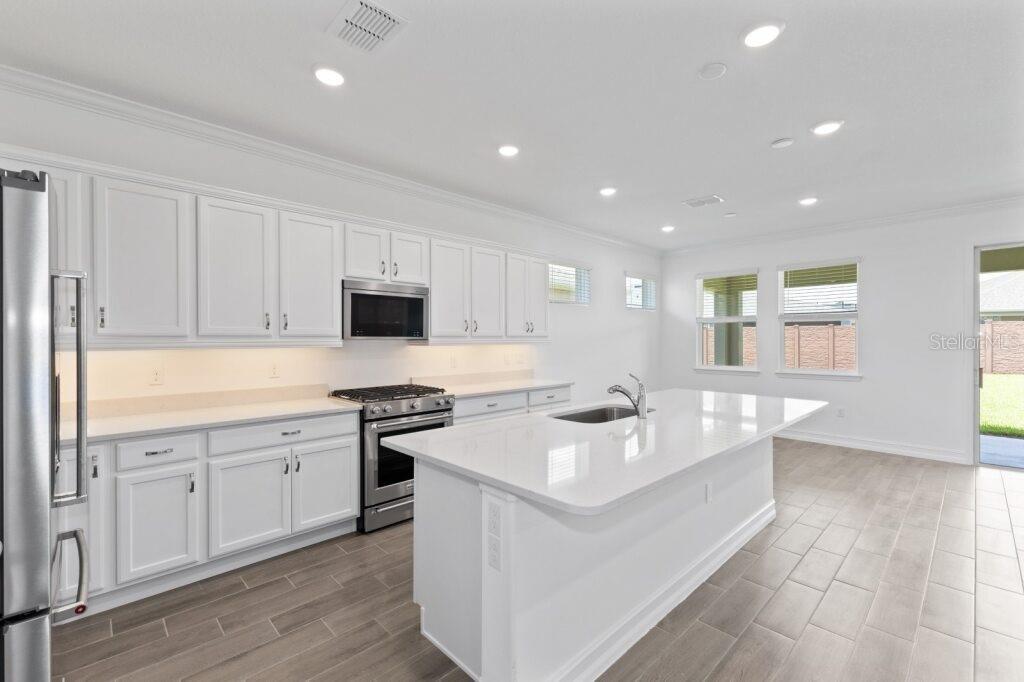 3223 NW 52ND AVENUE RD