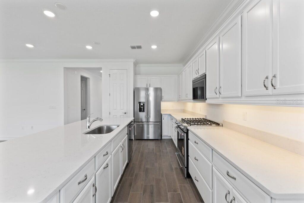 3223 NW 52ND AVENUE RD