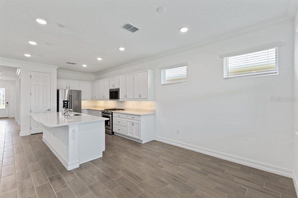 3223 NW 52ND AVENUE RD