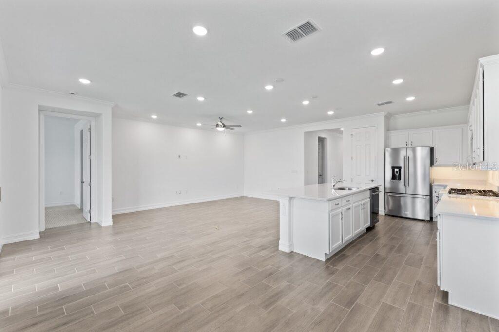 3223 NW 52ND AVENUE RD