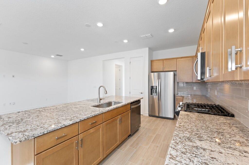 3320 NW 52ND AVENUE RD