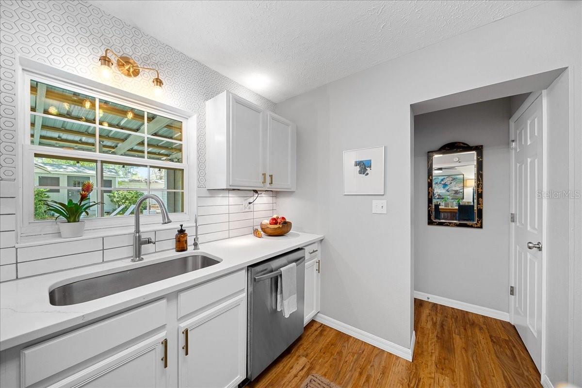 1228 NE 17TH TER