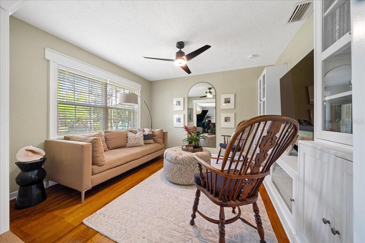 1228 NE 17TH TER