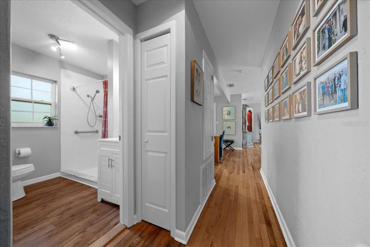 1228 NE 17TH TER