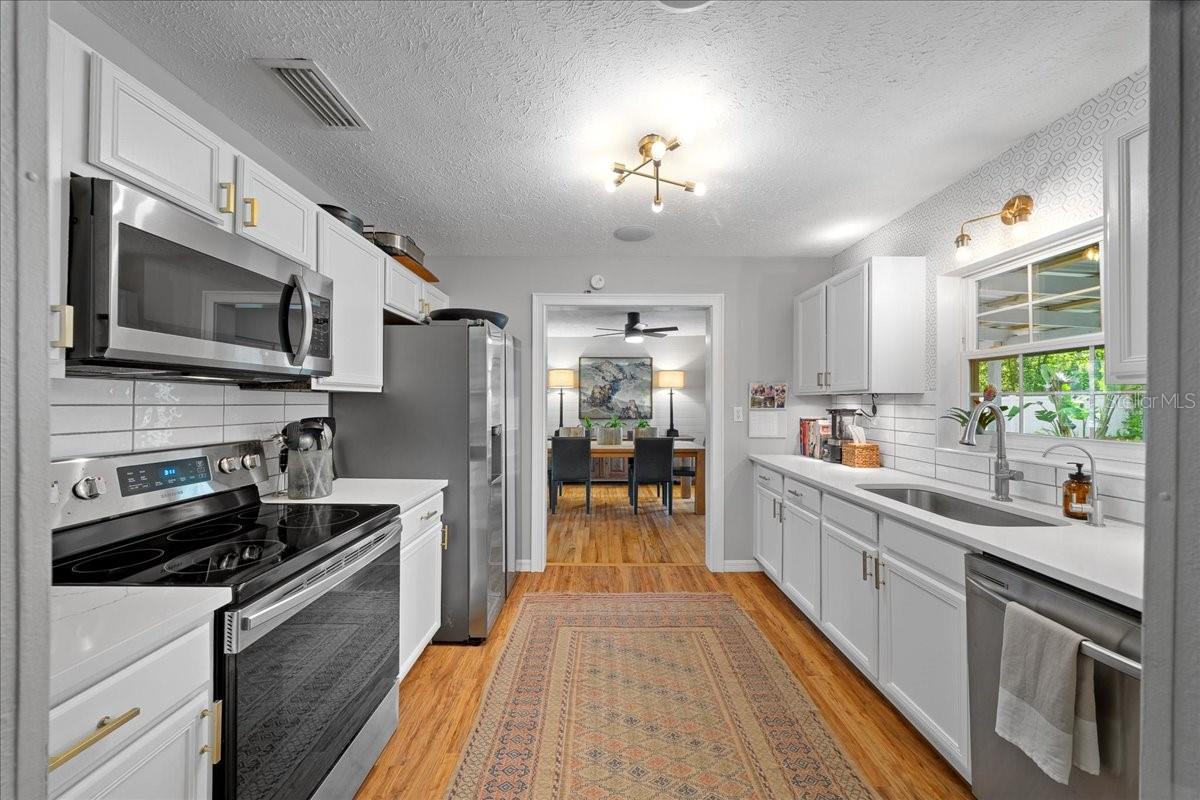 1228 NE 17TH TER