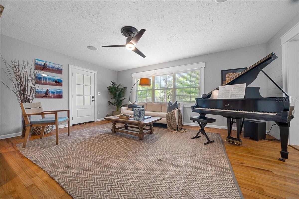 1228 NE 17TH TER