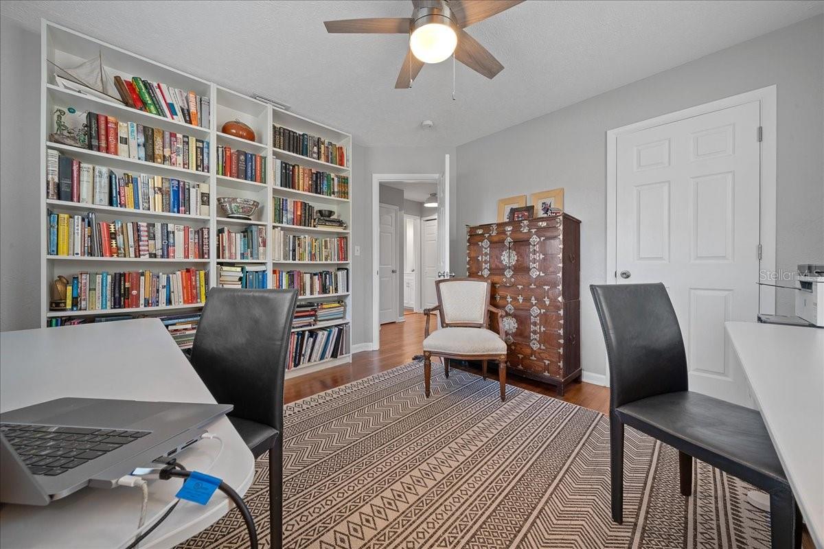 1228 NE 17TH TER