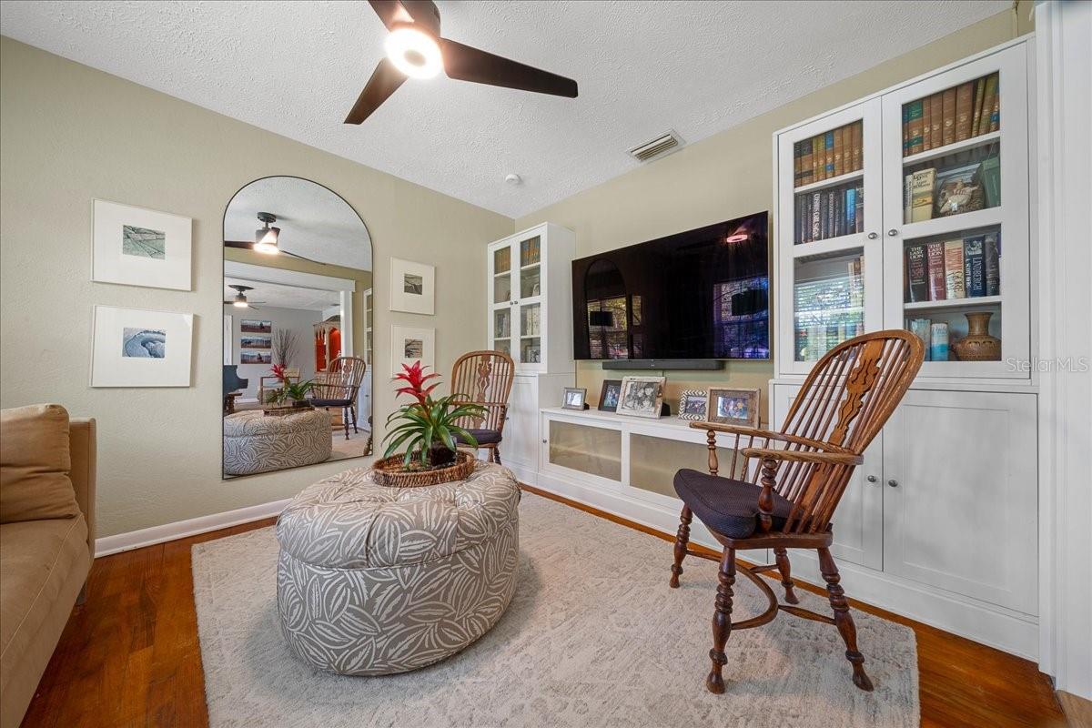 1228 NE 17TH TER