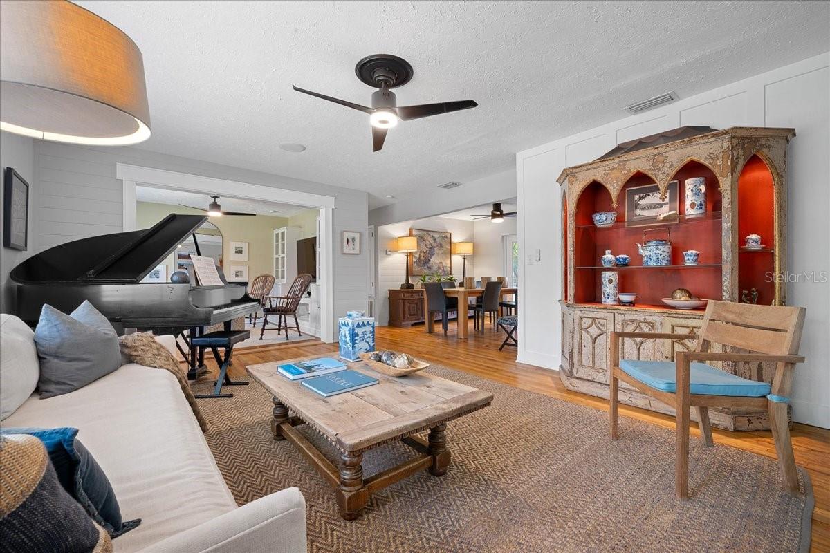 1228 NE 17TH TER