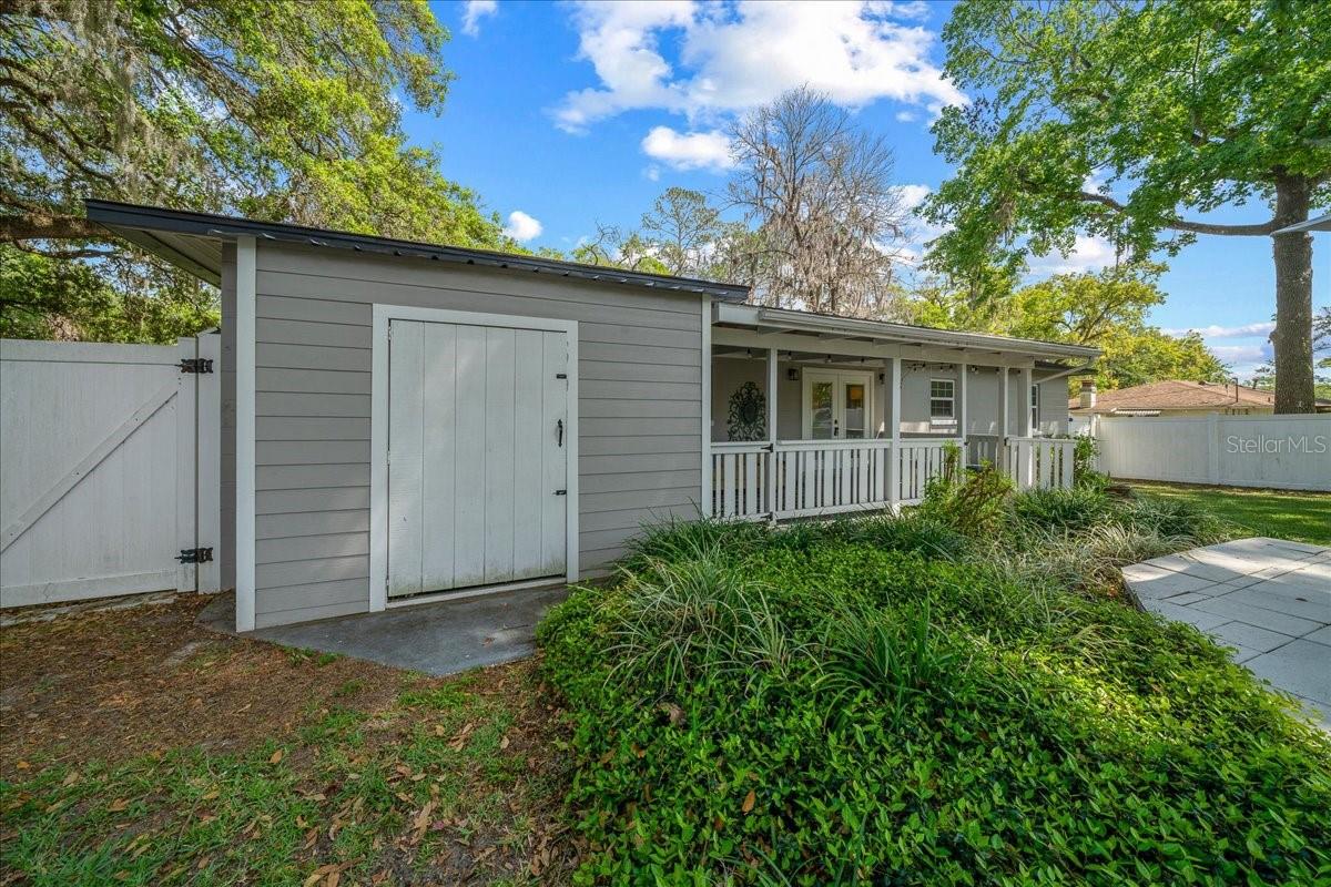 1228 NE 17TH TER