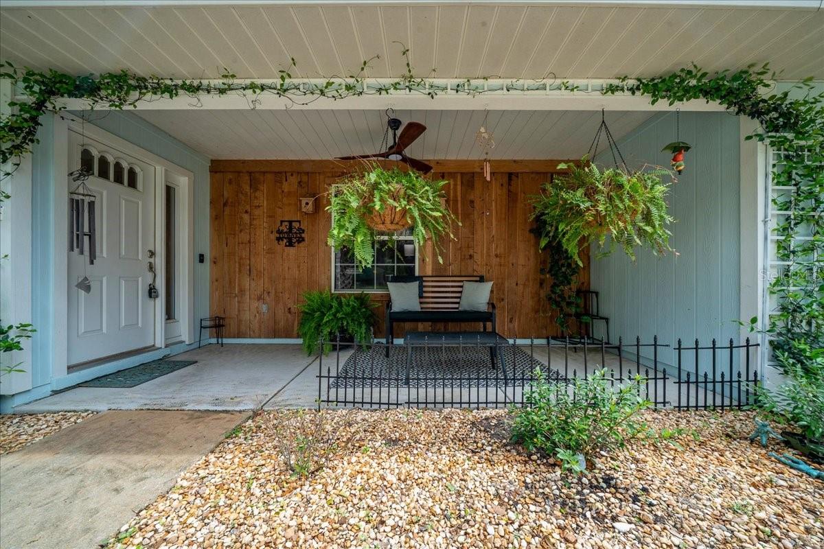 303 SE 29TH AVE