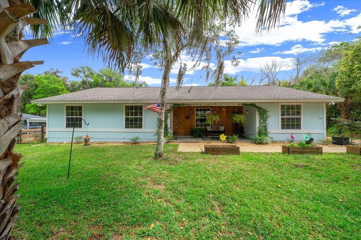 303 SE 29TH AVE