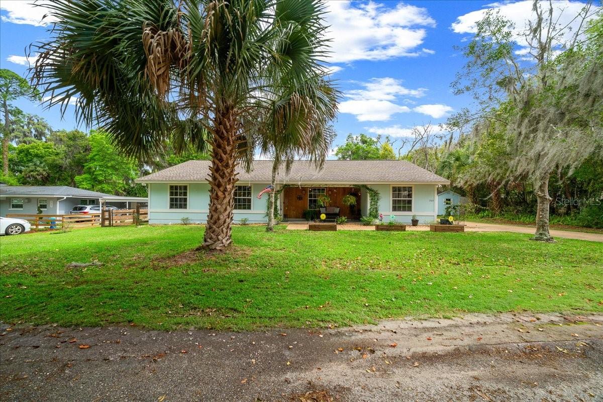 303 SE 29TH AVE
