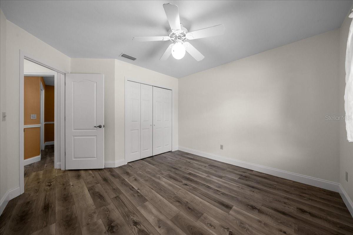 915 SW 82ND TER