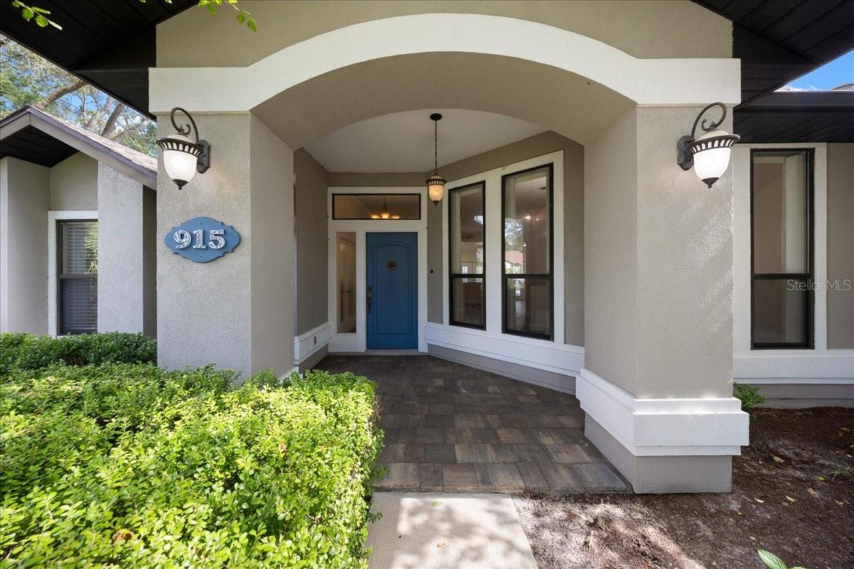 915 SW 82ND TER